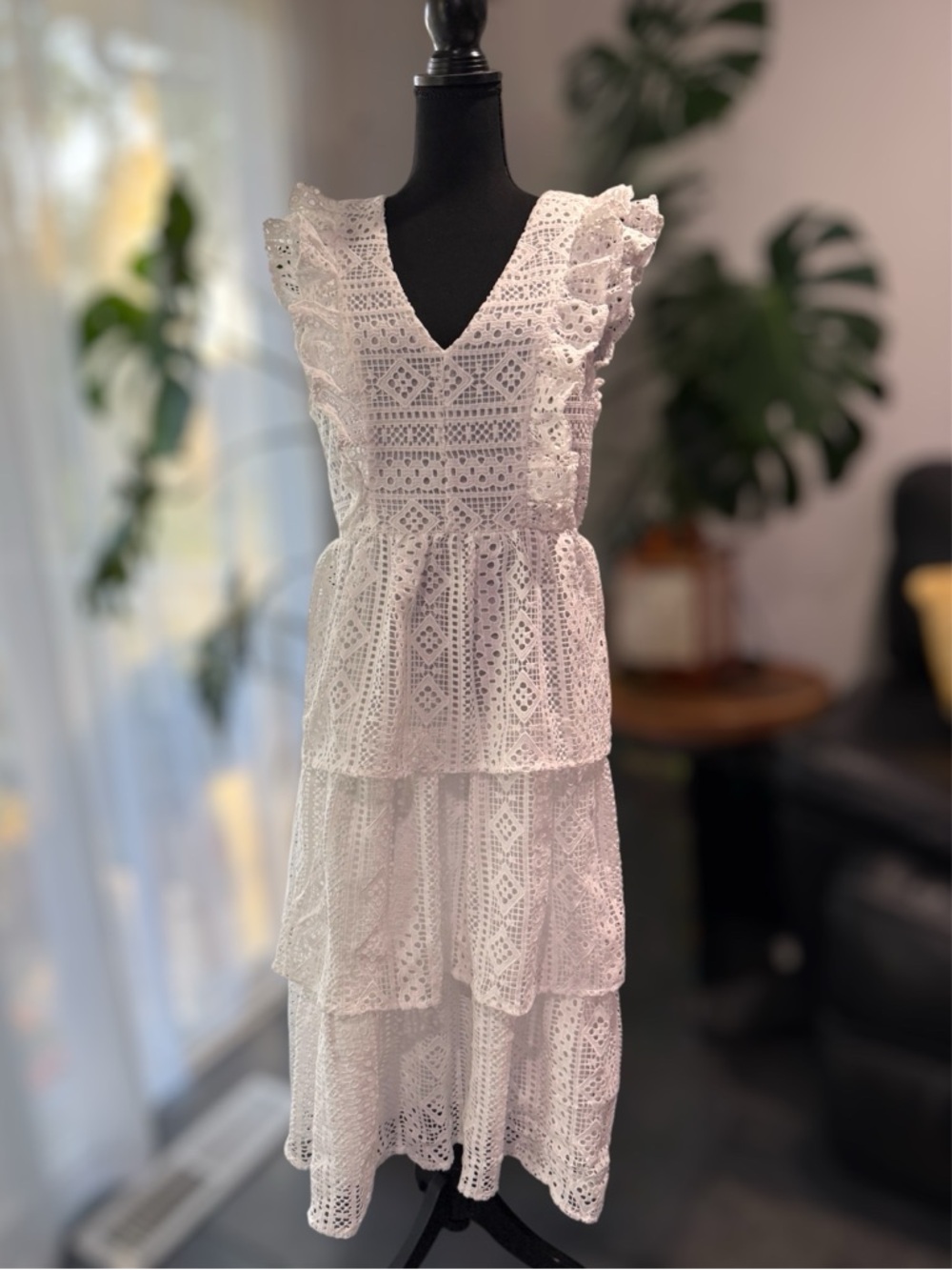 New Endless Rose Lace Ruffle Tiered Midi Dress Sz M